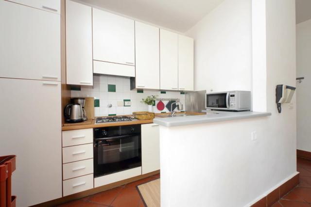 Apartment Pantheon 2 Bedrooms *