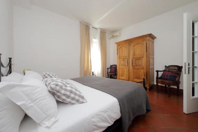 Pantheon 2 Bedrooms *
